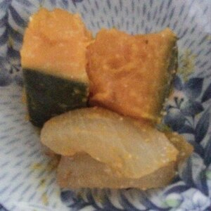 冷凍かぼちゃと新玉ねぎの煮物